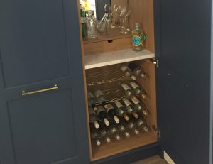 adornas kitchens-showroom-mini bar-brass handles-